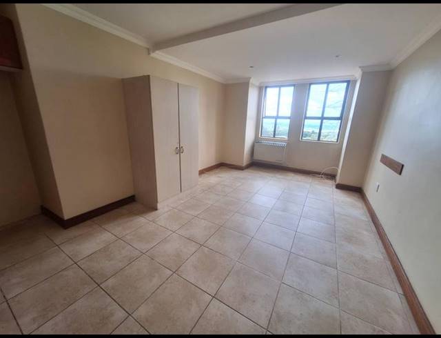 1 BEDROOM APARTMENT FOR SALE IN NEWLANDS